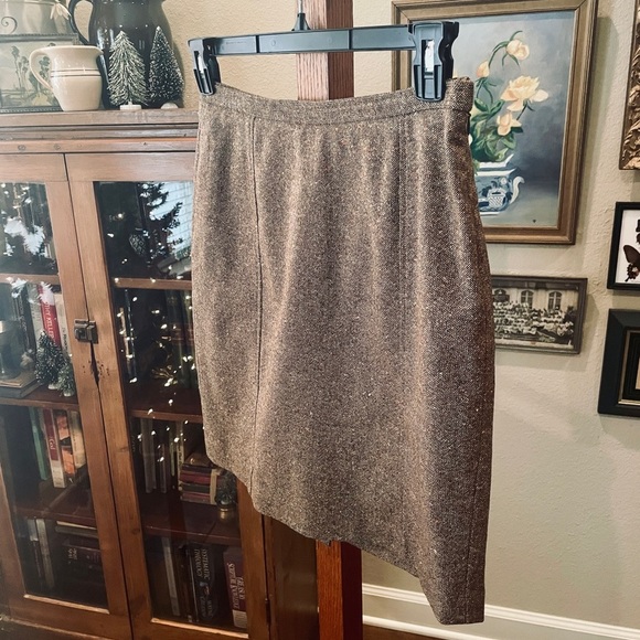 The Limited Stretch wool blend tweed pencil skirt lined pleated back SZ 8 brown - Picture 3 of 9